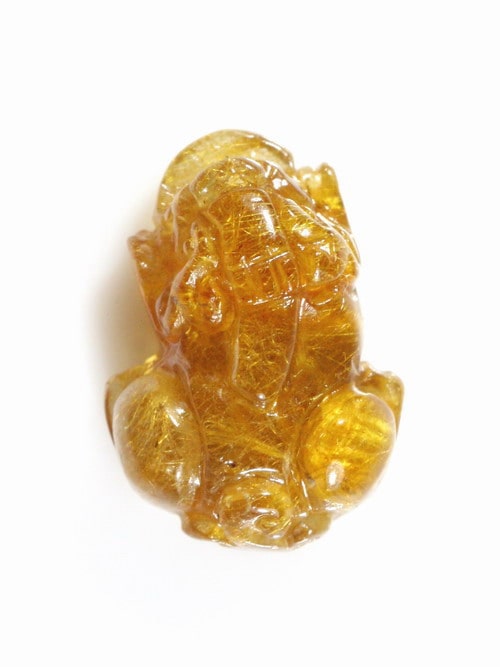 Bạn đã biết cách lựa chọn chất liệu Tỳ hưu phong thủy phù hợp chưa?