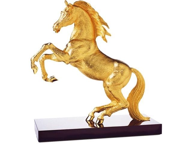 Bí quyết sắp xếp bàn làm việc phong thủy cho người tuổi Canh Ngọ