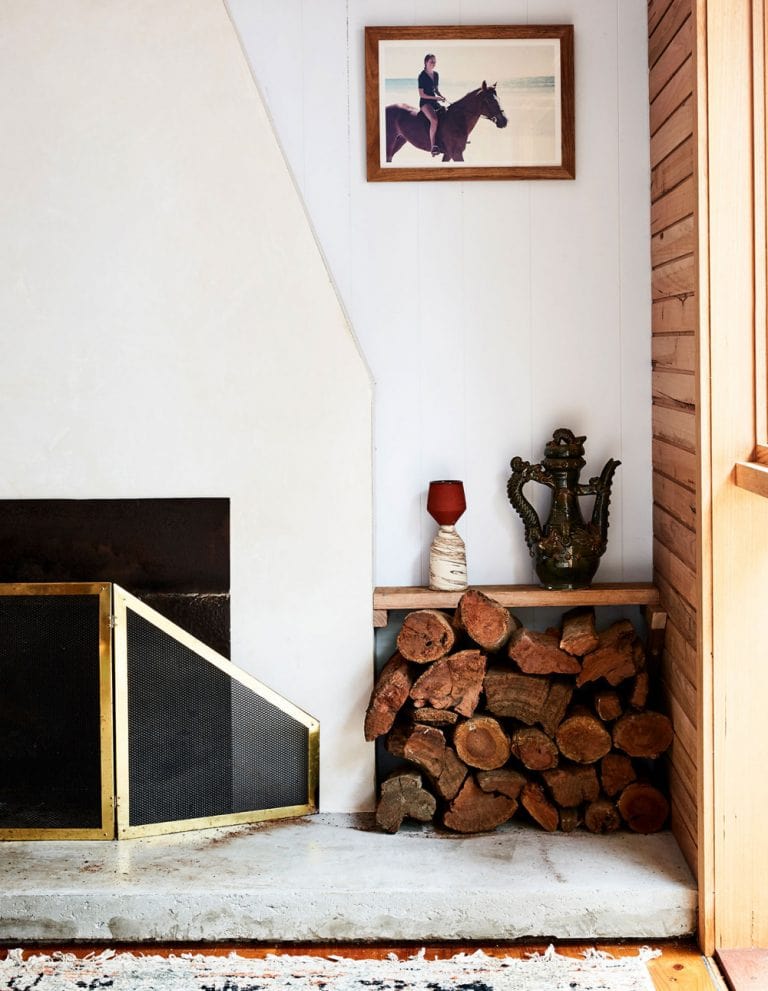 Không gian nhà gỗ cùng cuộc sống gia đình bình dị mà ấm áp