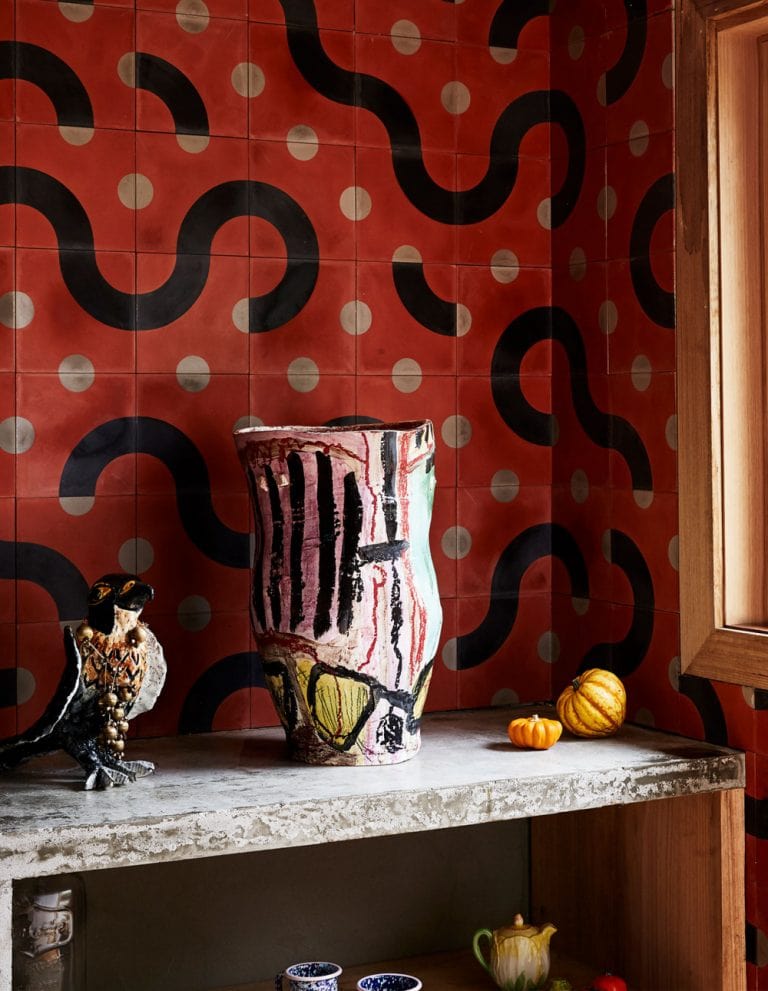 Không gian nhà gỗ cùng cuộc sống gia đình bình dị mà ấm áp