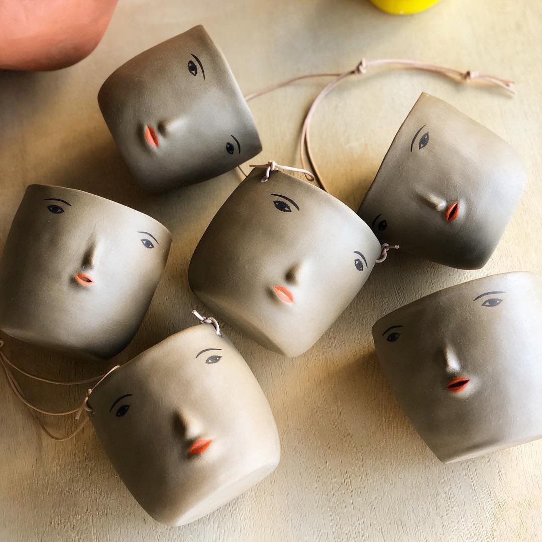Mới lạ với những món đồ gốm mang gương mặt riêng của Rami Kim